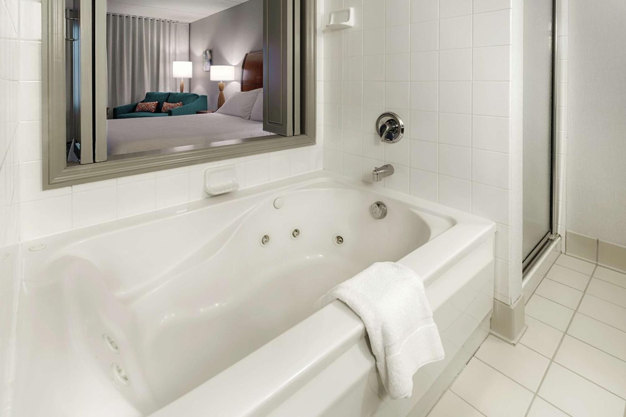 Hilton Garden Inn Cleveland/Twinsburg Esterno foto